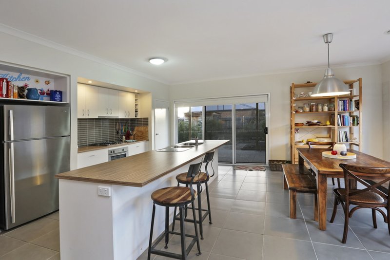 Photo - 2 Dune Street, St Leonards VIC 3223 - Image 2