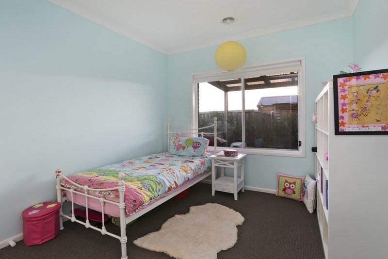 Photo - 2 Dune Street, St Leonards VIC 3223 - Image 10