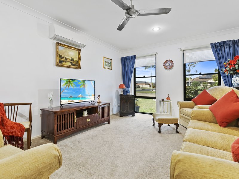 Photo - 2 Dunwich Court, Sandstone Point QLD 4511 - Image 7