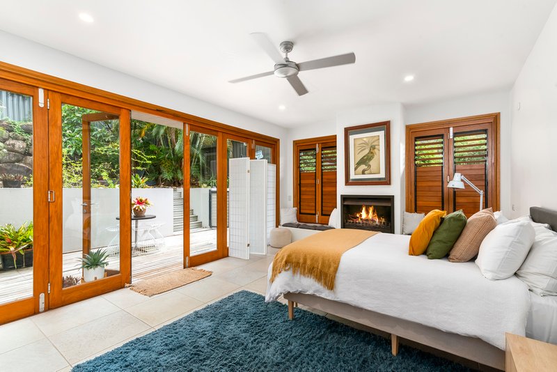 Photo - 2 Duringan Street, Currumbin QLD 4223 - Image 9