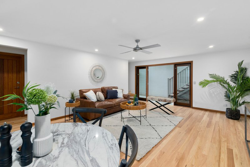 Photo - 2 Duringan Street, Currumbin QLD 4223 - Image 22