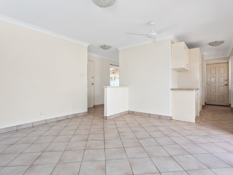 Photo - 2 Durras Place, South Lake WA 6164 - Image 4