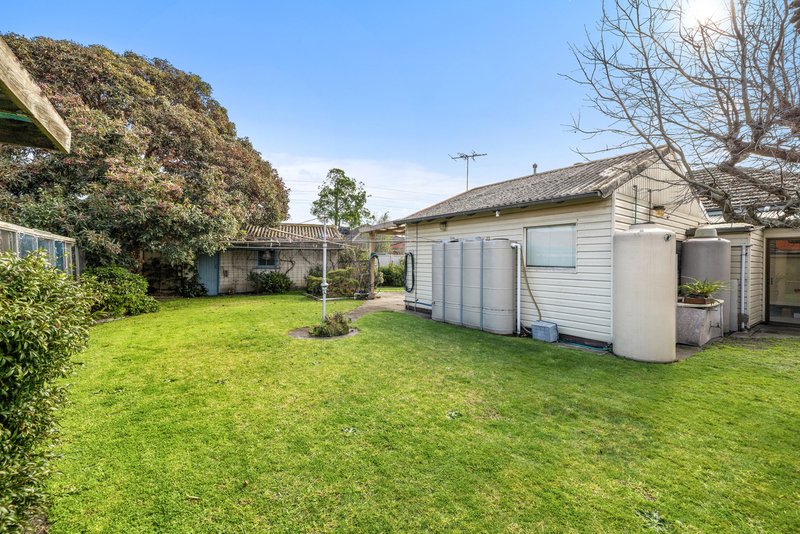 Photo - 2 Eagland Road, Cheltenham VIC 3192 - Image 11