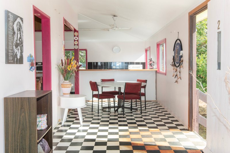 Photo - 2 East Street, Wowan QLD 4702 - Image 4