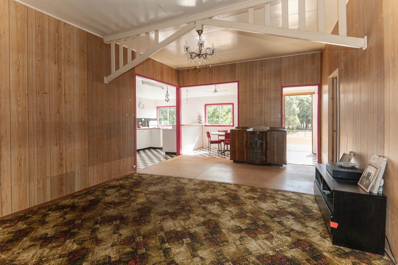 Photo - 2 East Street, Wowan QLD 4702 - Image 7