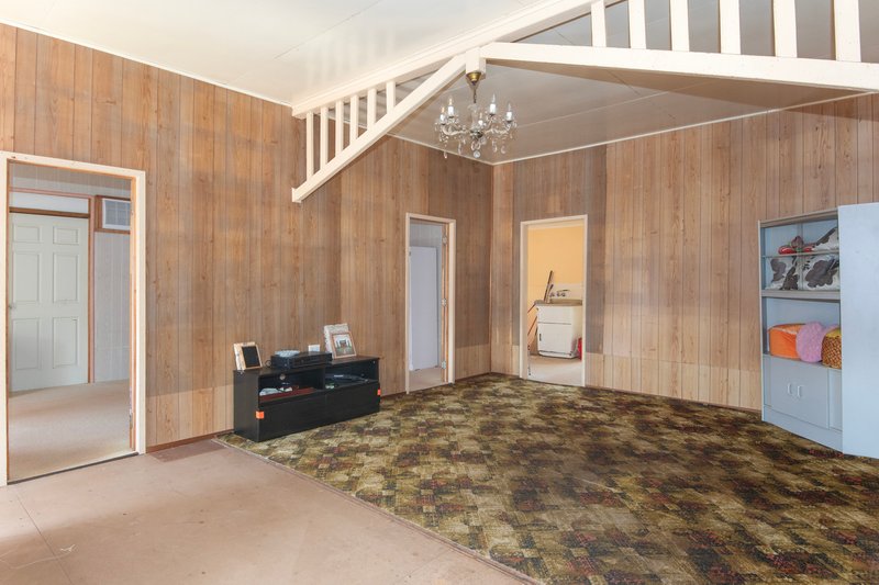 Photo - 2 East Street, Wowan QLD 4702 - Image 8