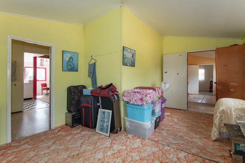 Photo - 2 East Street, Wowan QLD 4702 - Image 11