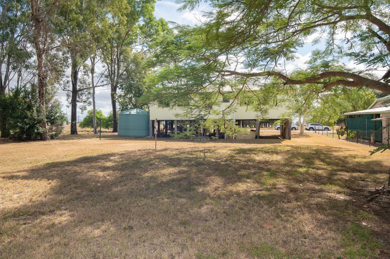 Photo - 2 East Street, Wowan QLD 4702 - Image 18
