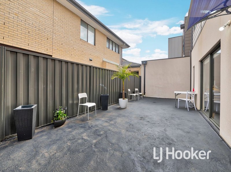 Photo - 2 Easter Way, Cranbourne East VIC 3977 - Image 19