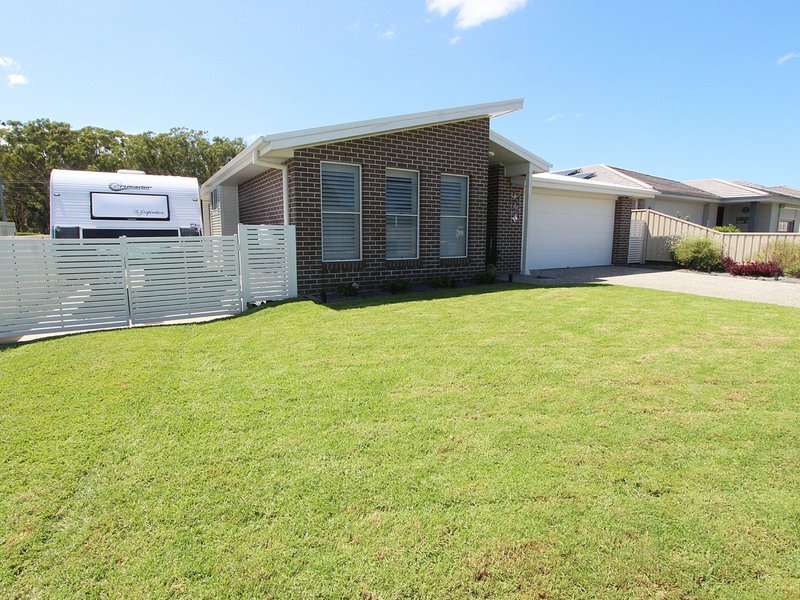 2 Echo Drive, Harrington NSW 2427