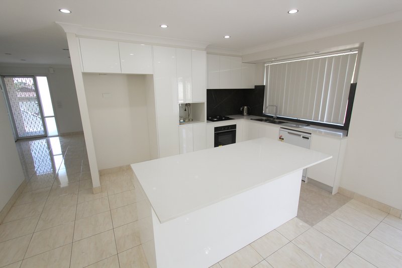 Photo - 2 Eden Place, Prestons NSW 2170 - Image 3