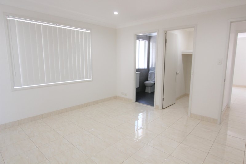 Photo - 2 Eden Place, Prestons NSW 2170 - Image 7