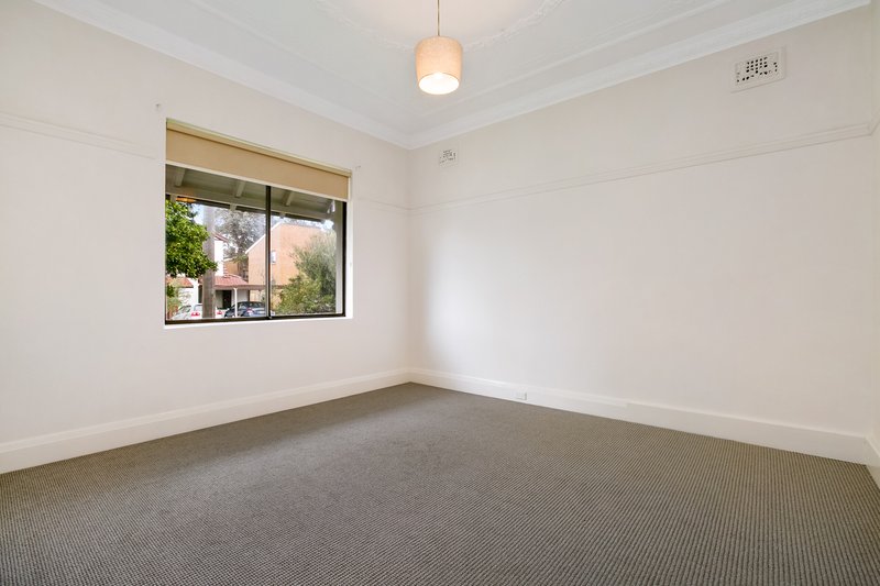 Photo - 2 Edenholme Road, Russell Lea NSW 2046 - Image 4