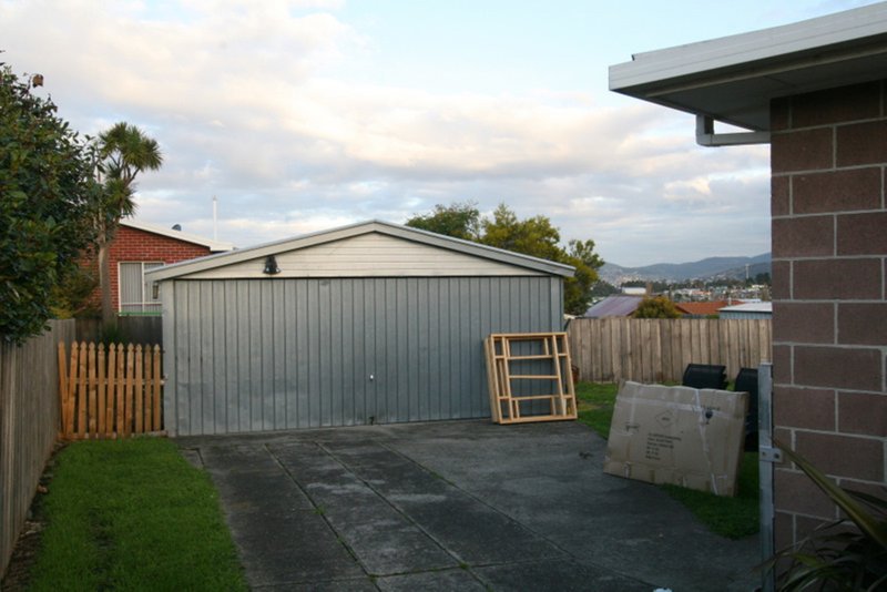 Photo - 2 Edgar Street, Claremont TAS 7011 - Image 11