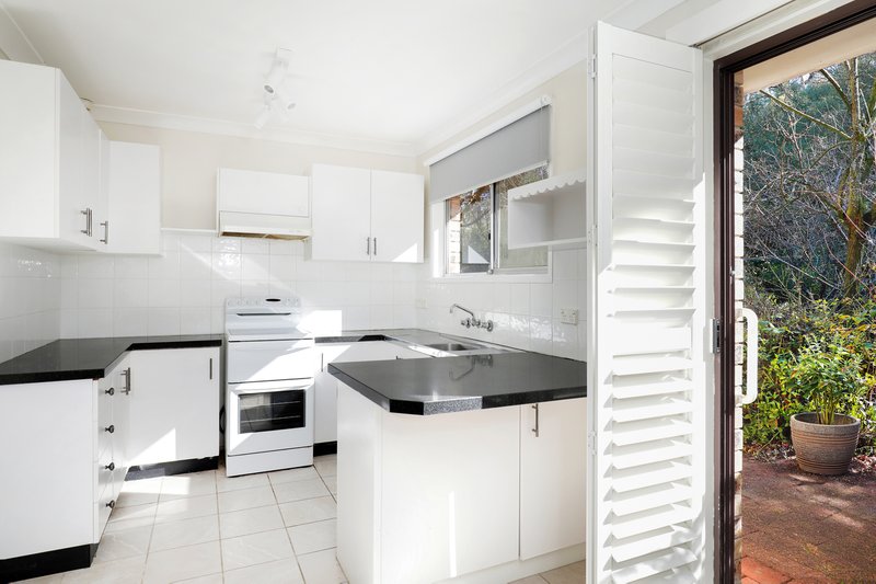 Photo - 2 Egmont Road, Medlow Bath NSW 2780 - Image 4