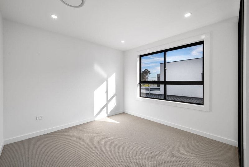 Photo - 2 Eighteenth Avenue, Austral NSW 2179 - Image 3