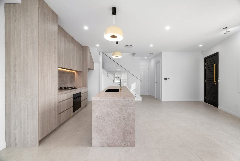 Photo - 2 Eighteenth Avenue, Austral NSW 2179 - Image 6