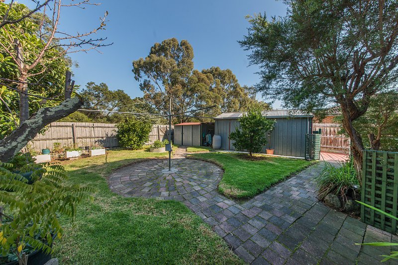 Photo - 2 Eildon Drive, Keysborough VIC 3173 - Image 13