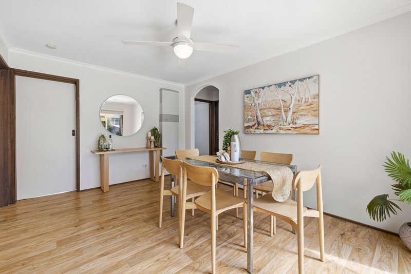 Photo - 2 El Greco Court, Scoresby VIC 3179 - Image 8