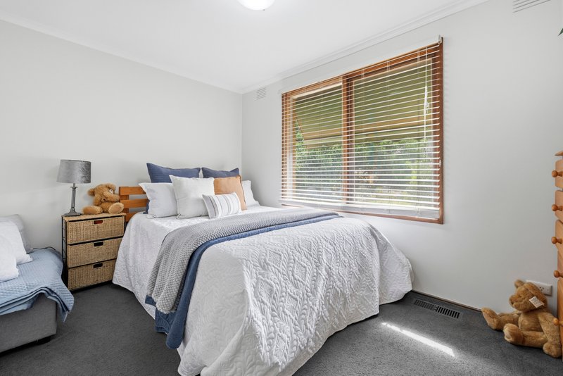 Photo - 2 El Greco Court, Scoresby VIC 3179 - Image 13
