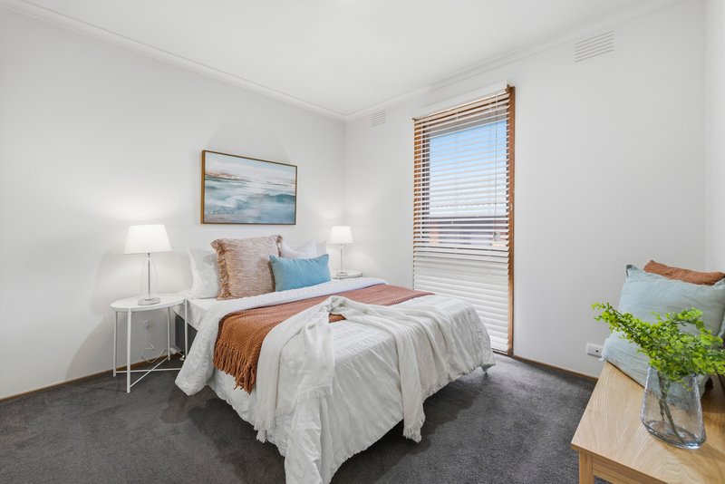 Photo - 2 El Greco Court, Scoresby VIC 3179 - Image 14