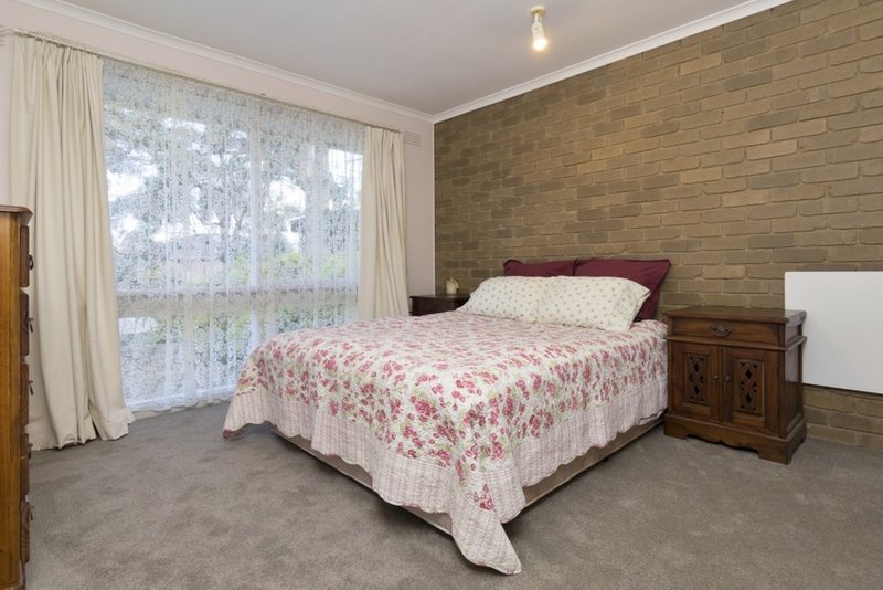 Photo - 2 Eldan Drive, Werribee VIC 3030 - Image 6