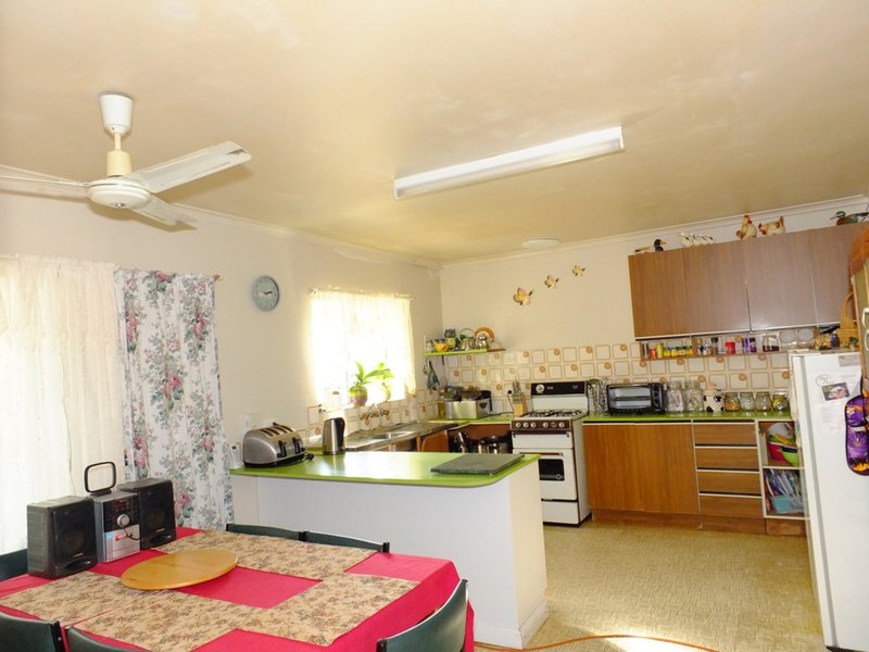 Photo - 2 Elder Street, Wallaroo SA 5556 - Image 4