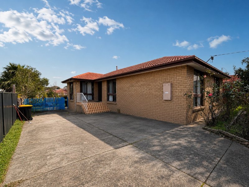 Photo - 2 Eldorado Court, Noble Park VIC 3174 - Image 1