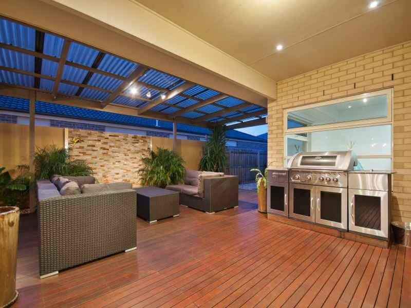 2 Elemes Court, Langwarrin VIC 3910