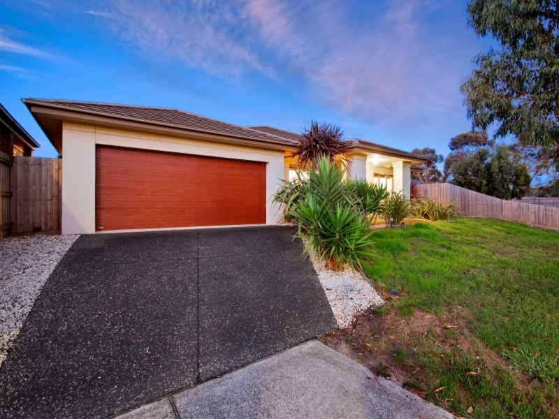 Photo - 2 Elemes Court, Langwarrin VIC 3910 - Image 2