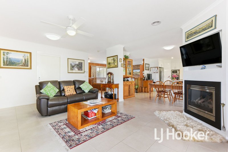 Photo - 2 Elizabeth Court, Pakenham VIC 3810 - Image 7