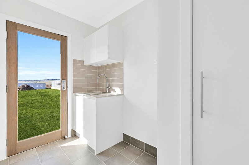 Photo - 2 Ellen Street, Bungendore NSW 2621 - Image 7