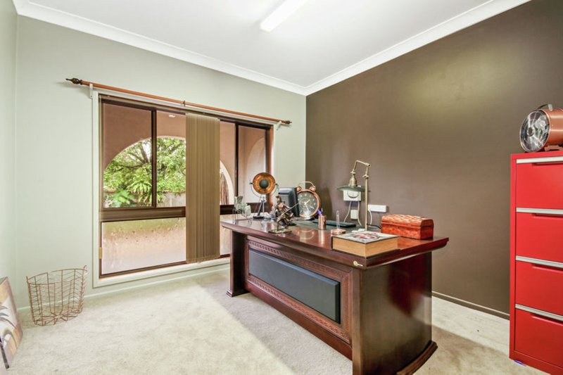 Photo - 2 Elm Drive, Murrumba Downs QLD 4503 - Image 3