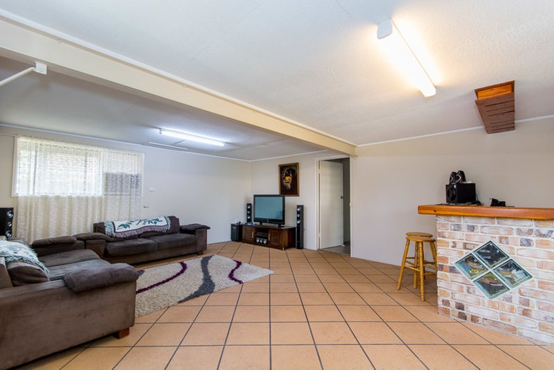 Photo - 2 Elsergundo Street, Bracken Ridge QLD 4017 - Image 12