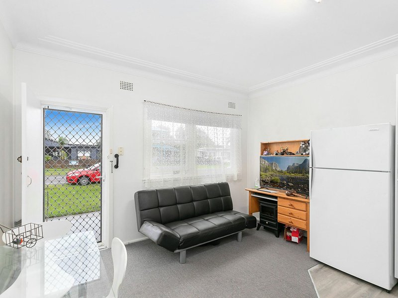 Photo - 2 Elsiemer Street, Long Jetty NSW 2261 - Image 15