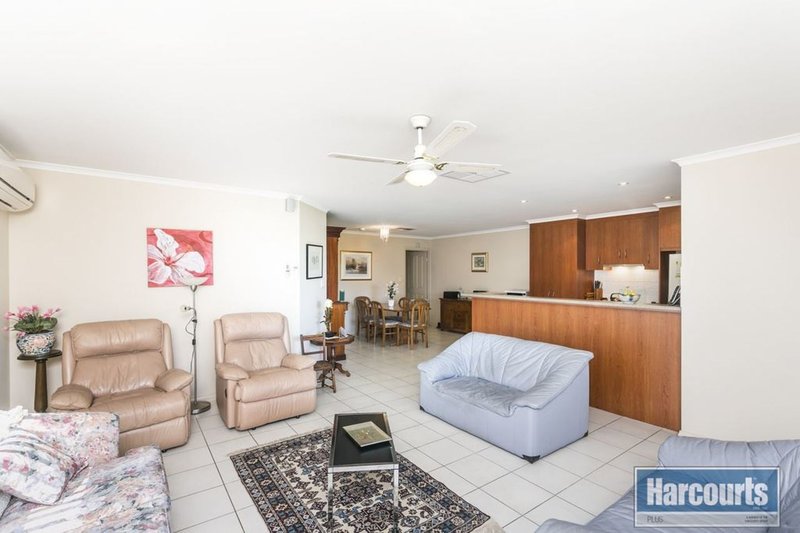 Photo - 2 Erebus Glen, Hallett Cove SA 5158 - Image 2