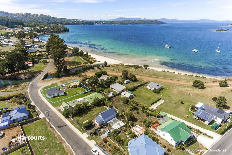 2 Esplanade Road, Dover TAS 7117