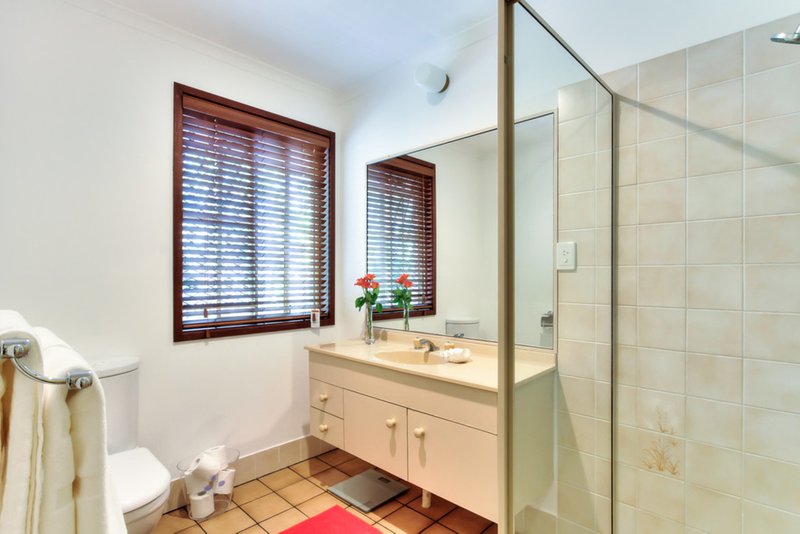 Photo - 2 Essex Close (Dorset Drive) , Springwood QLD 4127 - Image 14