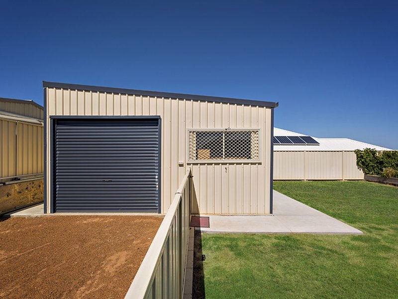 Photo - 2 Essie Street, Wandina WA 6530 - Image 6