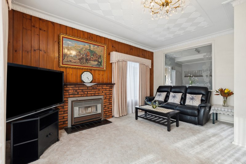 Photo - 2 Ethel Avenue, Lalor VIC 3075 - Image 3