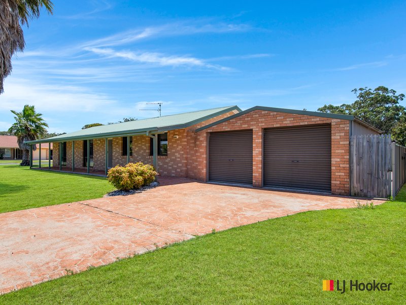 2 Eugenia Place, Maloneys Beach NSW 2536