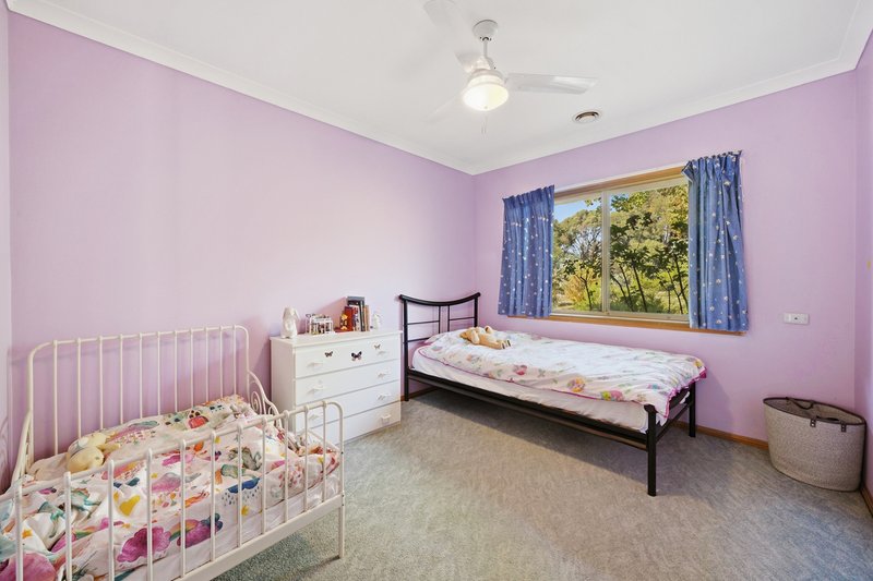 Photo - 2 Evelyn Court, Toolamba VIC 3614 - Image 9