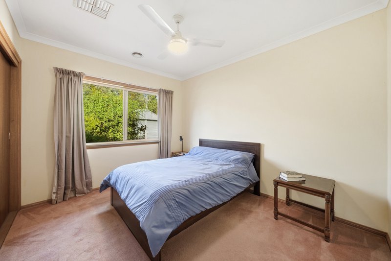 Photo - 2 Evelyn Court, Toolamba VIC 3614 - Image 11