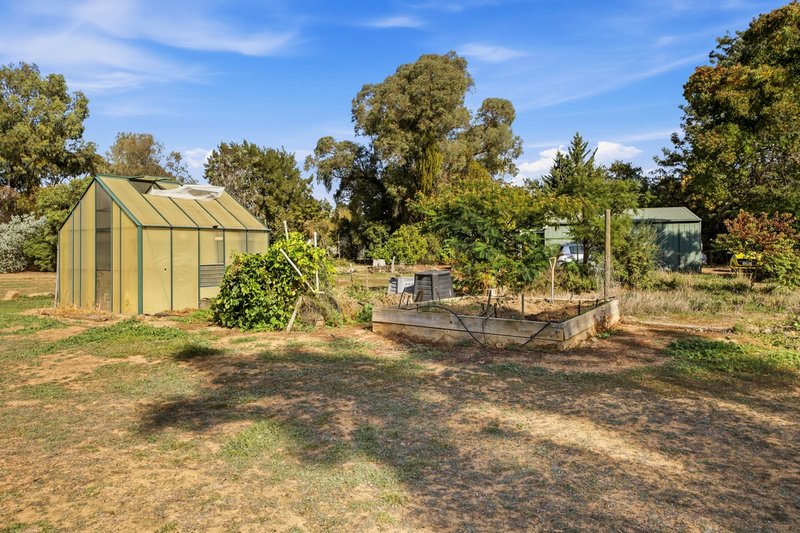 Photo - 2 Evelyn Court, Toolamba VIC 3614 - Image 16