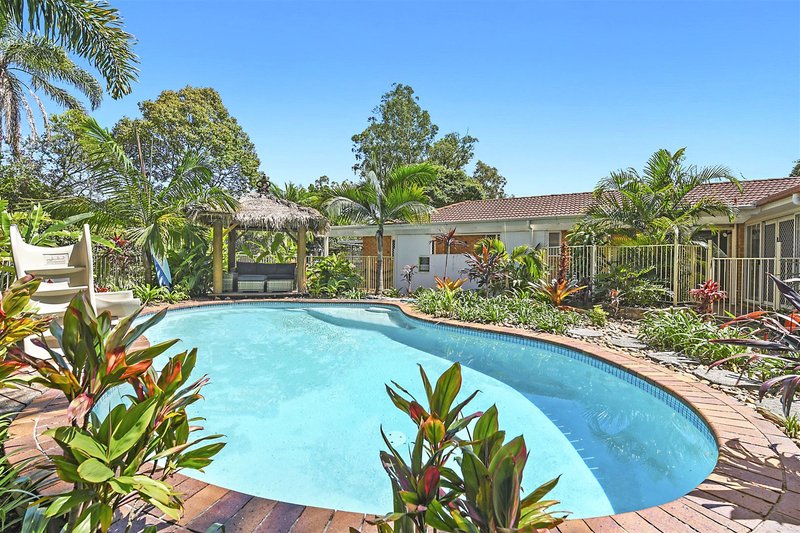 Photo - 2 Evergreen Court, Parkwood QLD 4214 - Image 2