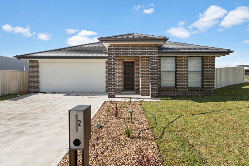 2 Fairleigh Place, Kelso NSW 2795