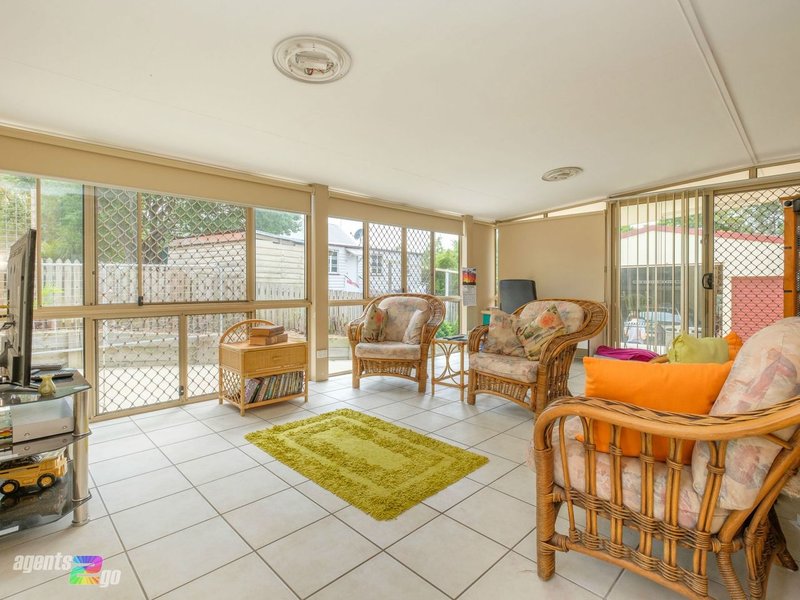 Photo - 2 Fairview Road, Monkland QLD 4570 - Image 4