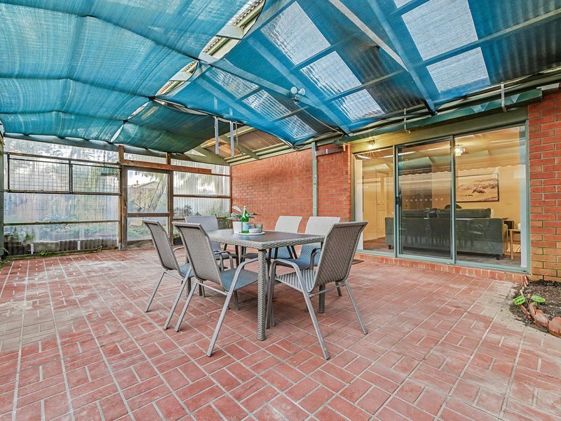 Photo - 2 Falcon Place, Pakenham VIC 3810 - Image 17