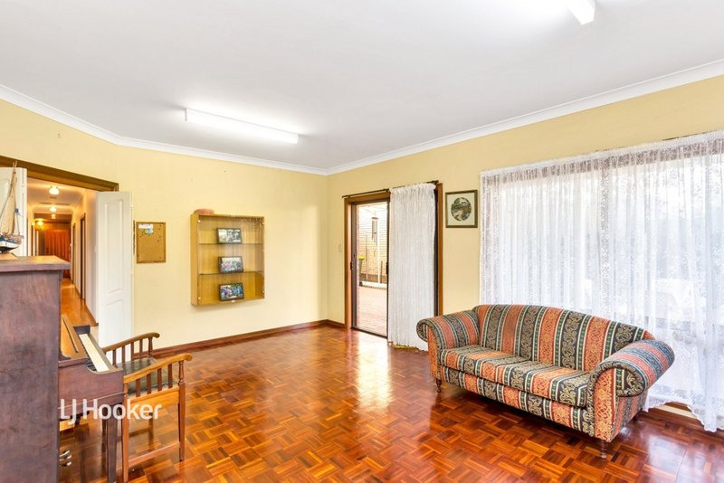 Photo - 2 Farringdon Street, Largs North SA 5016 - Image 7