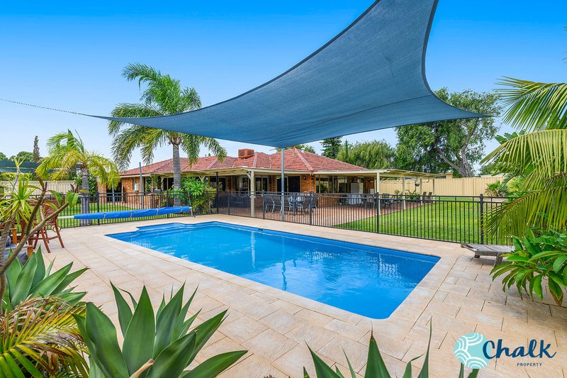 Photo - 2 Farrington Street, Warnbro WA 6169 - Image 3